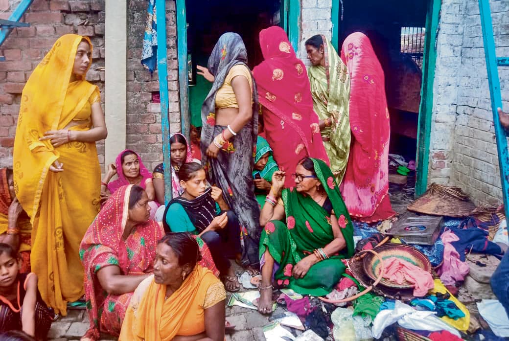 Saran News : रसोई गैस लीकेज से लगी आग में बच्ची की मौत, तीन अन्य गंभीर रूप से झुलसे