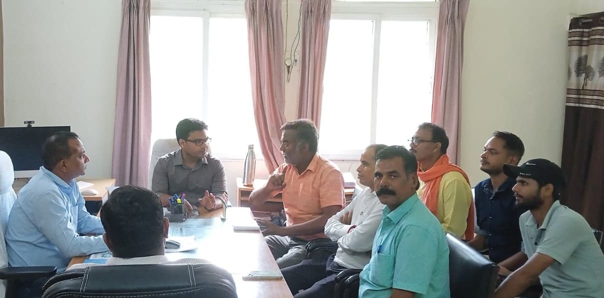 शिव मंदिर रोड को जलजमाव से मुक्त करने की कवायद