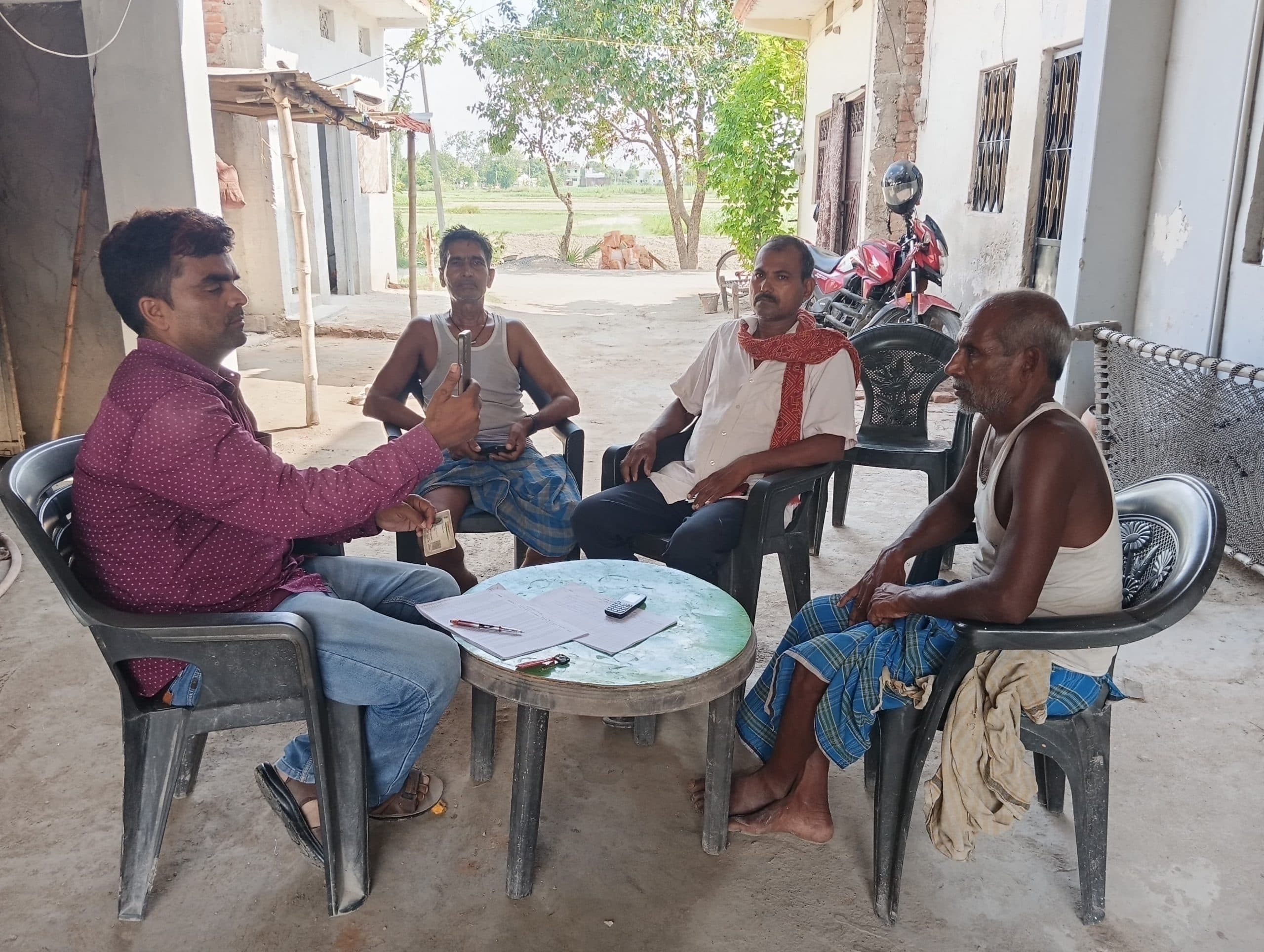 किसानों का हुआ इ-केवाइसी, फार्मर रजिस्ट्री के लाभों की दी गयी जानकारी