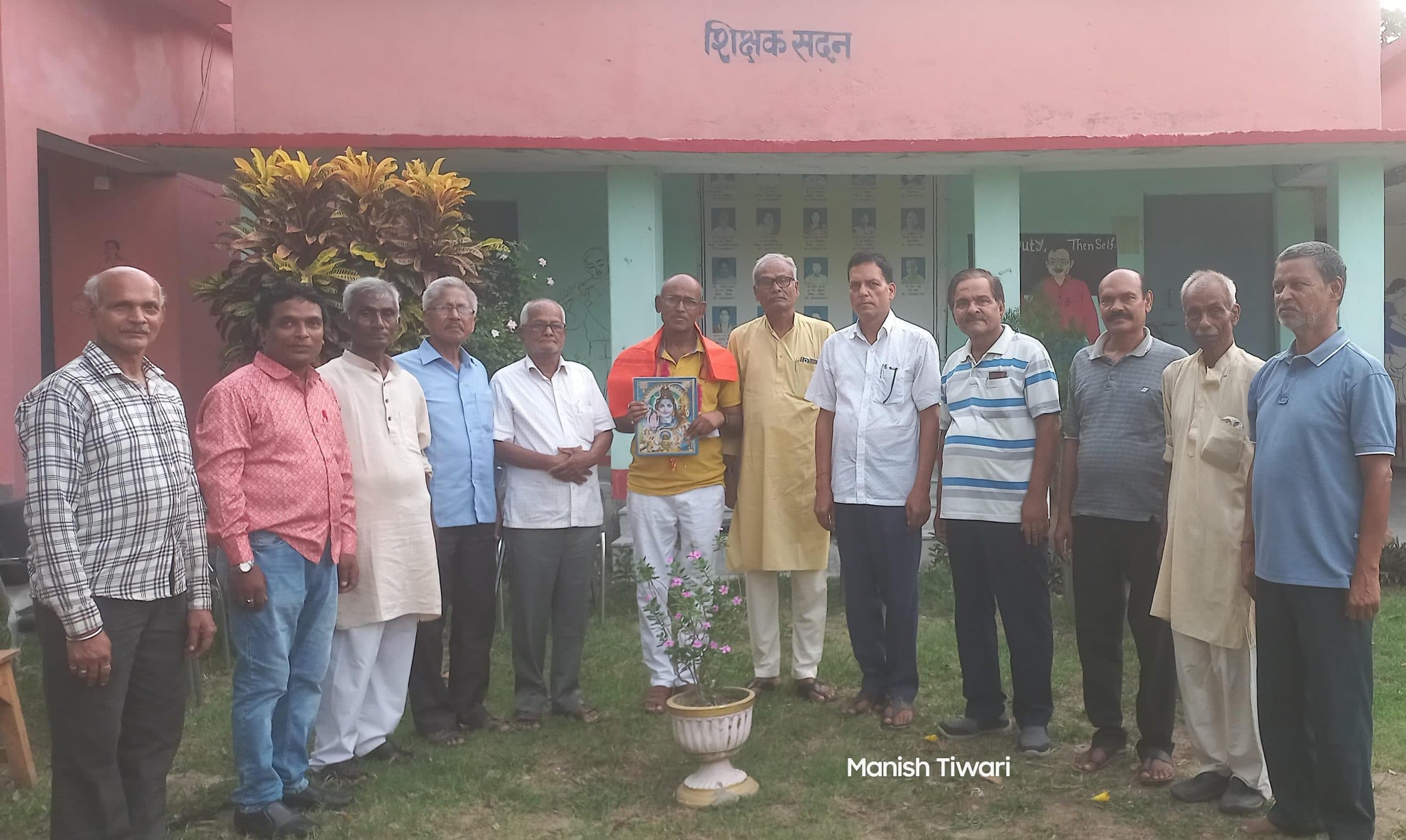 द्विजदेनी क्लब ने काव्य गोष्ठी आयोजित