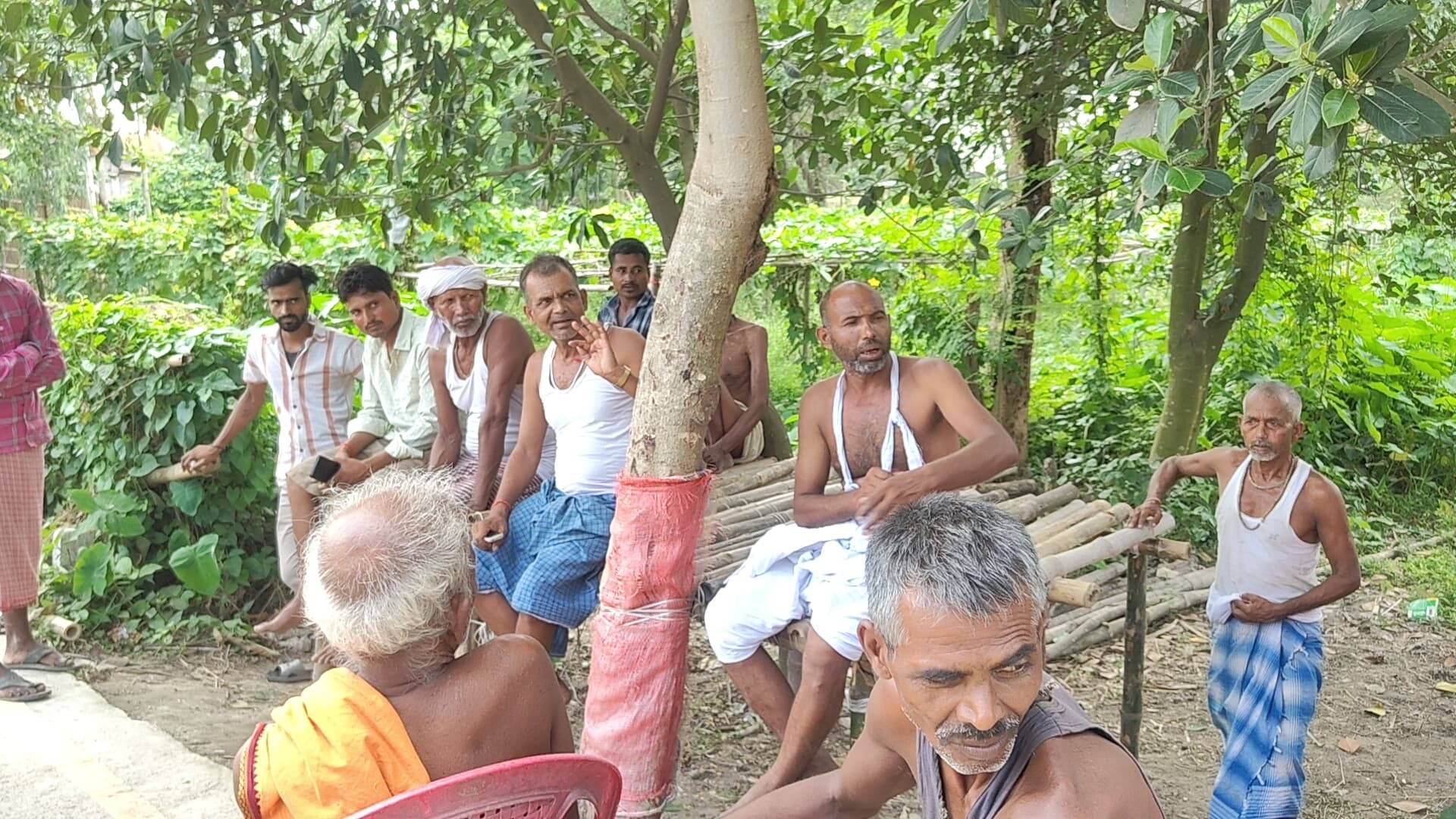 वृद्ध की गला दबाकर हत्या, अवैध संबंध को लेकर साजिश रचने का आरोप, केस दर्ज