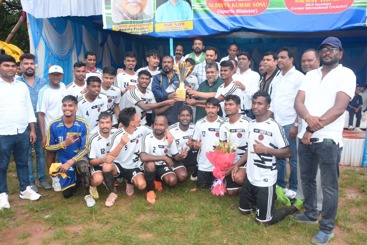 Football : मेकन को हरा कर ब्लैक टाइगर बना चैंपियन