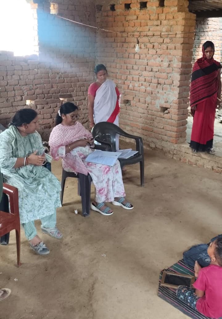 सीडीपीओ के निरीक्षण में चांदपुर आंगनबाड़ी केंद्र में पायी गयी अनियमितता