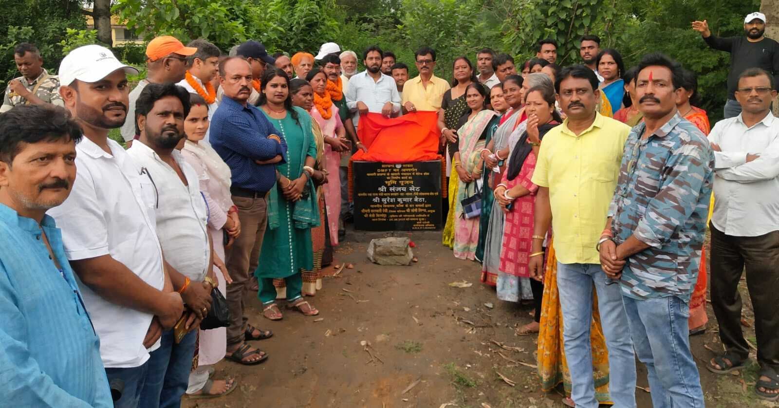 विधायक ने मैरेज हाॅल निर्माण का किया भूमि पूजन