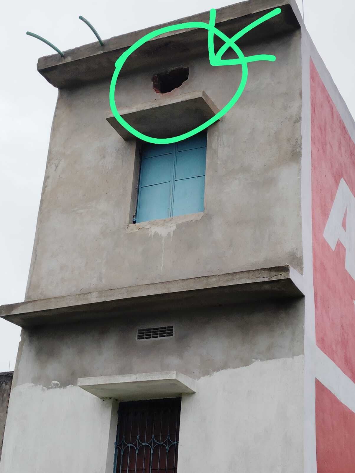 सेंधमारी कर दो दुकानों में हजारों की चोरी