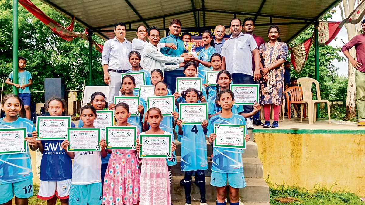 East Singhbhum News : सुब्रतो कप फुटबॉल प्रतियोगिता संपन्न