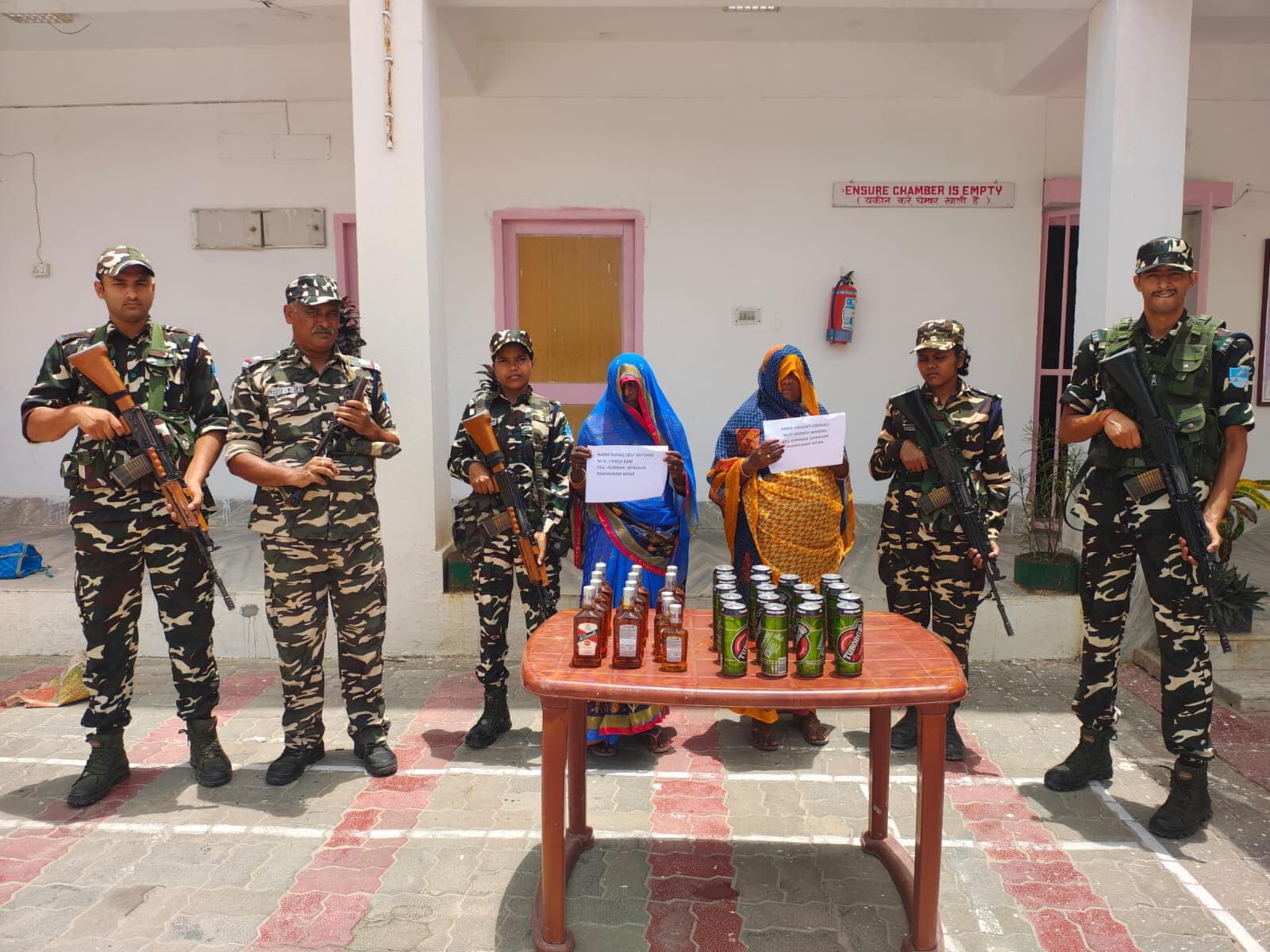 Madhubani  : शराब के साथ दो महिला तस्कर गिरफ्तार