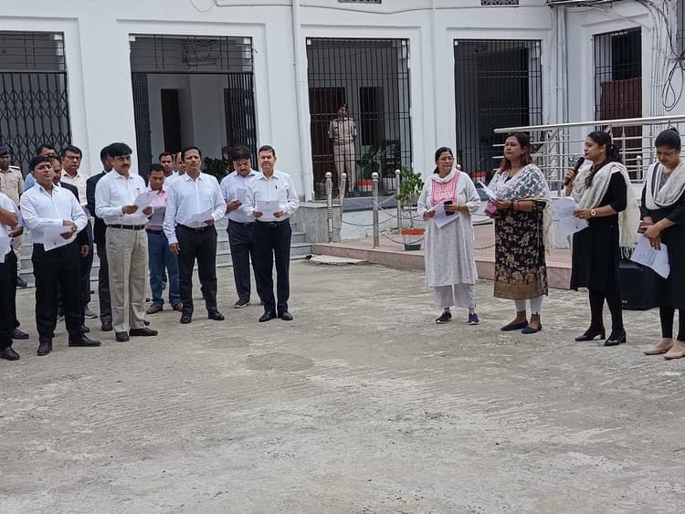 Motihari: नशा एक समाजिक अभिशाप, इसे रोकना हर भारतीय का कर्तव्य: जिला जज