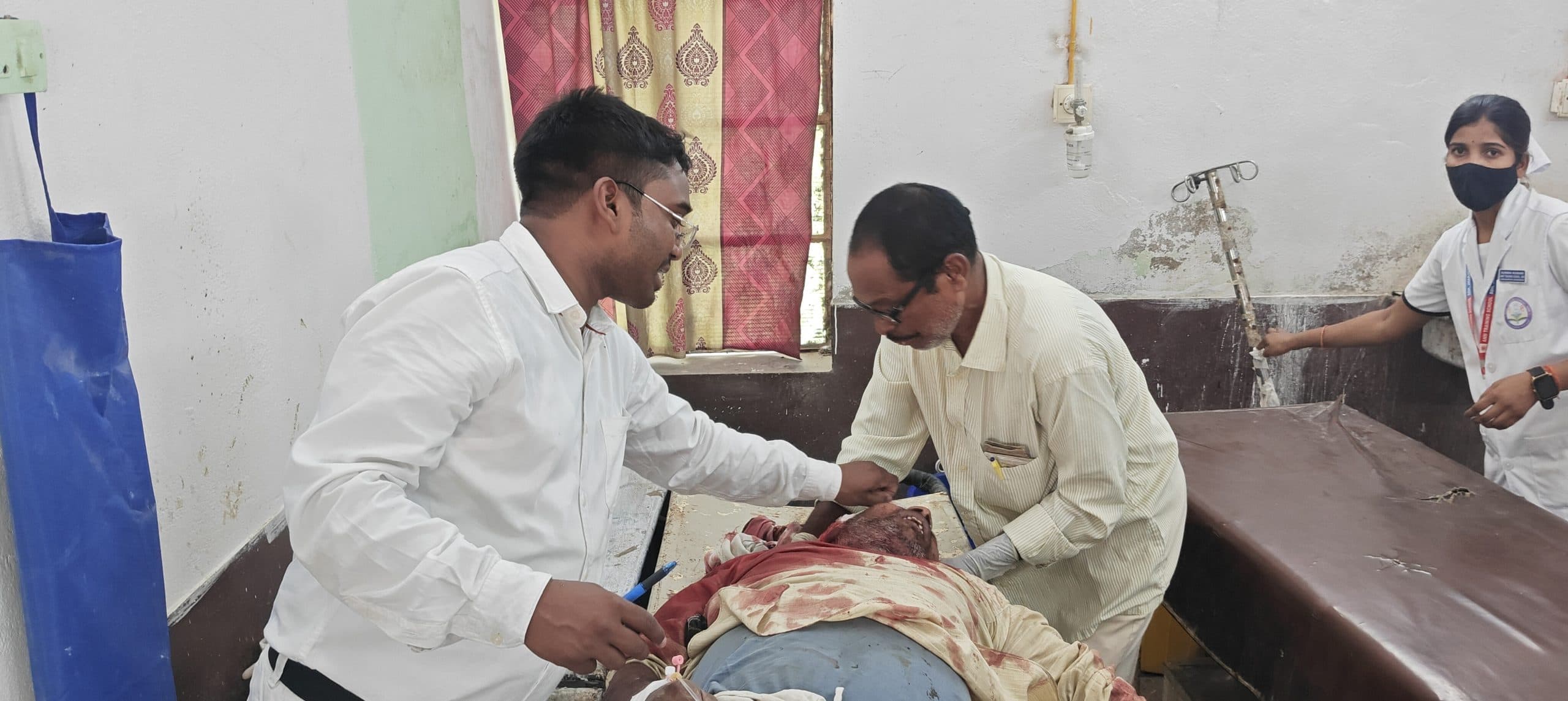 Madhubani  : एनएच 27 पिपरौलिया के समीप स्कार्पियो की ठोकर से बाइक चालक जख्मी, रेफर