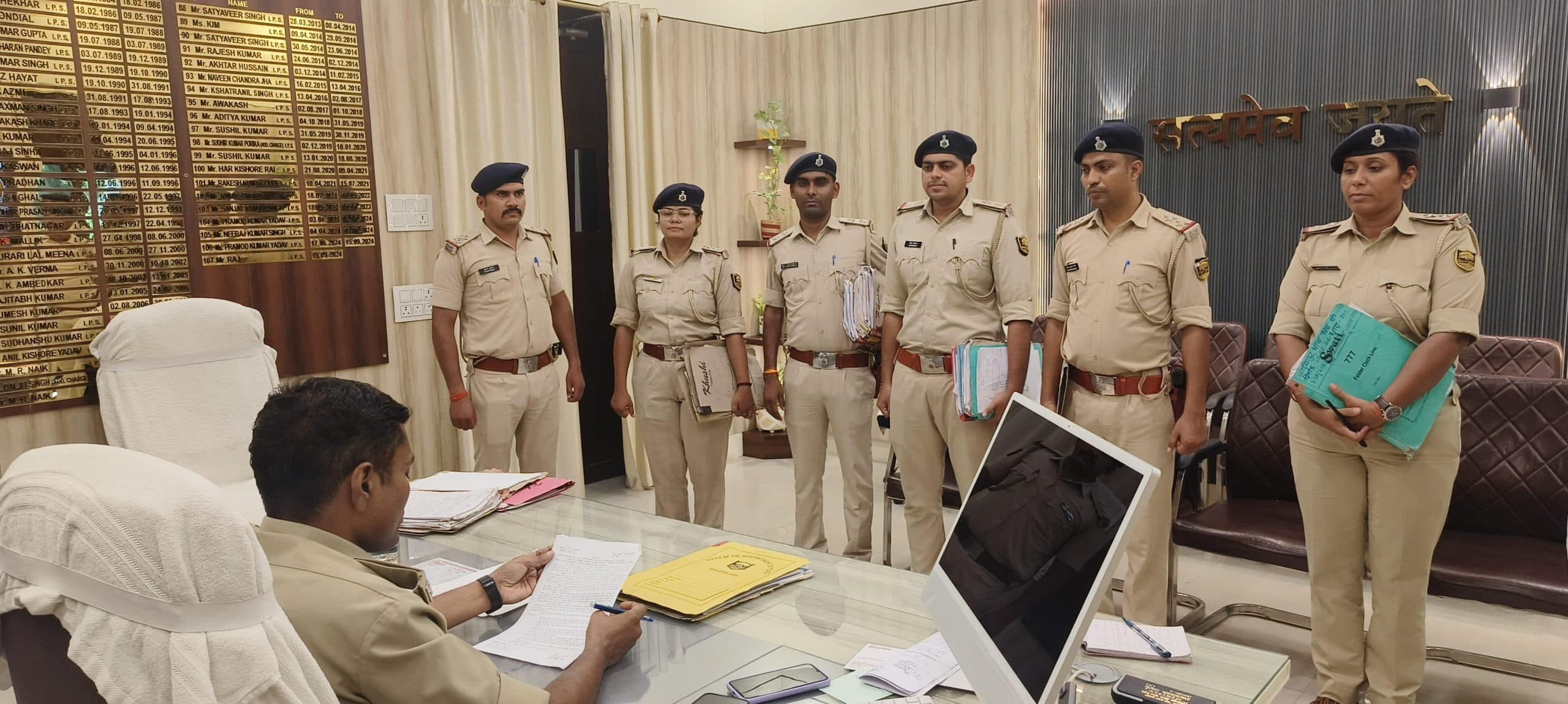 एसपी ने हत्या व आर्म्स एक्ट से संबंधित लंबित मामलों की समीक्षा की