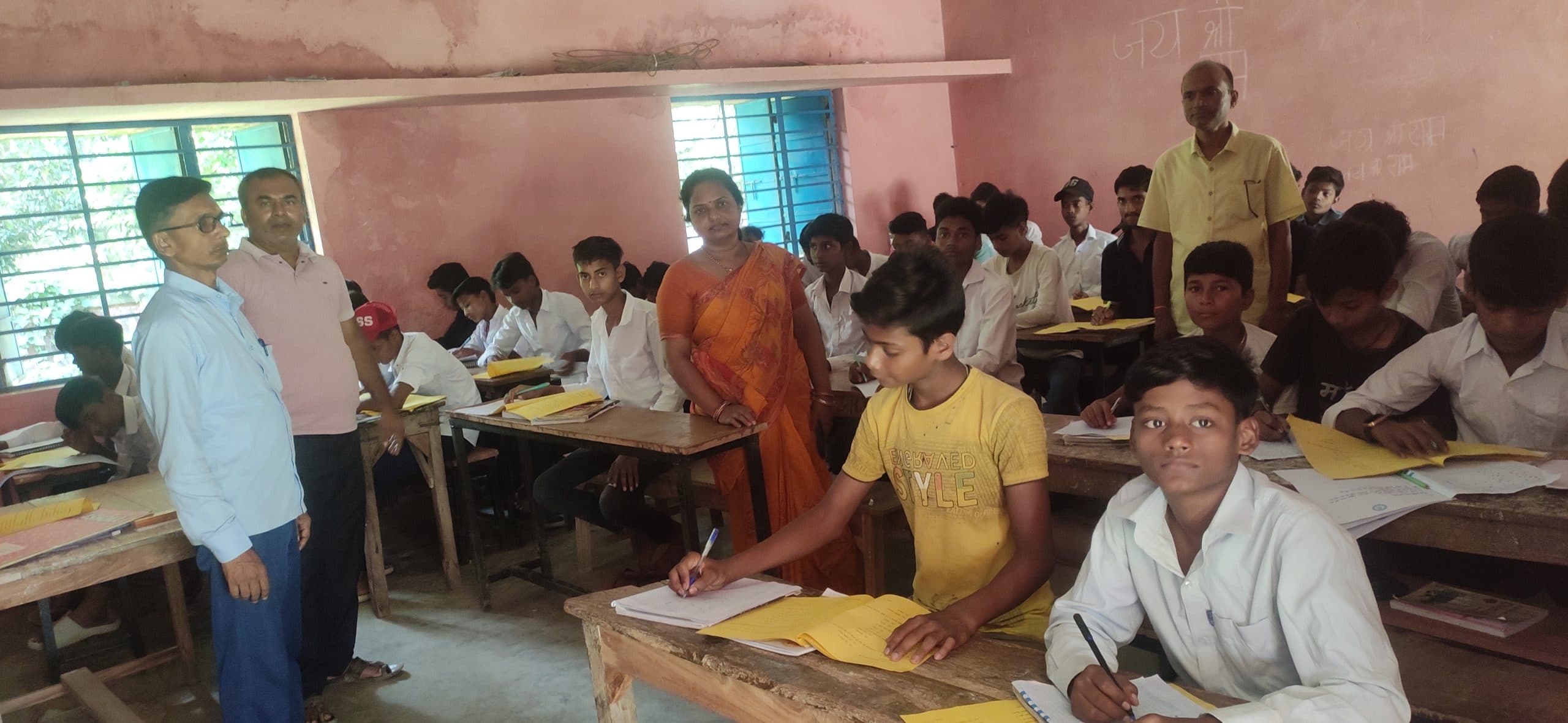 बलदेव उमावि में त्रैमासिक परीक्षा में शामिल हुए 727 छात्र-छात्रा