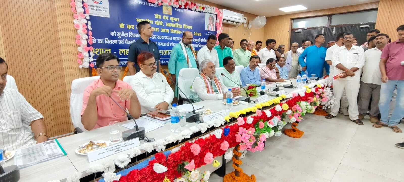 जिले के 166 सहकारी समितियों में 200 गोदाम स्वीकृत: सहकारिता मंत्री