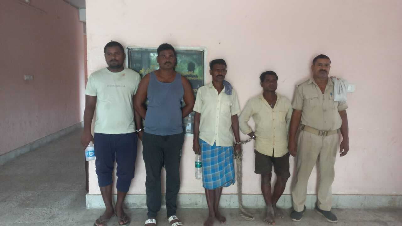 दो शराब तस्कर व दो शराबी गिरफ्तार