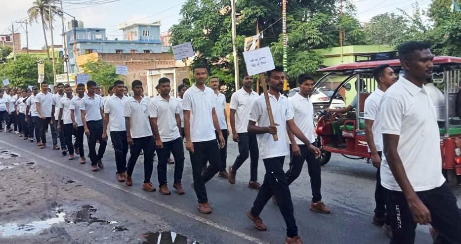 अंतरराष्ट्रीय नशा मुक्ति दिवस पर बीएसएपी 9 ने जवानों ने निकाला प्रभात फेरी