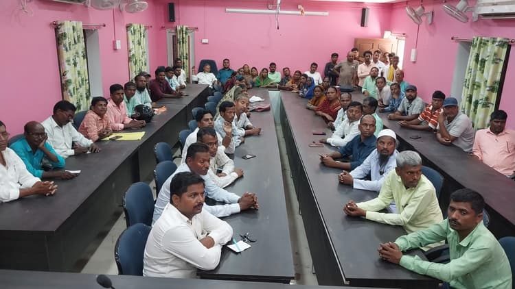 गंभीरता व पारदर्शिता के साथ सर्वेक्षण कार्य करें