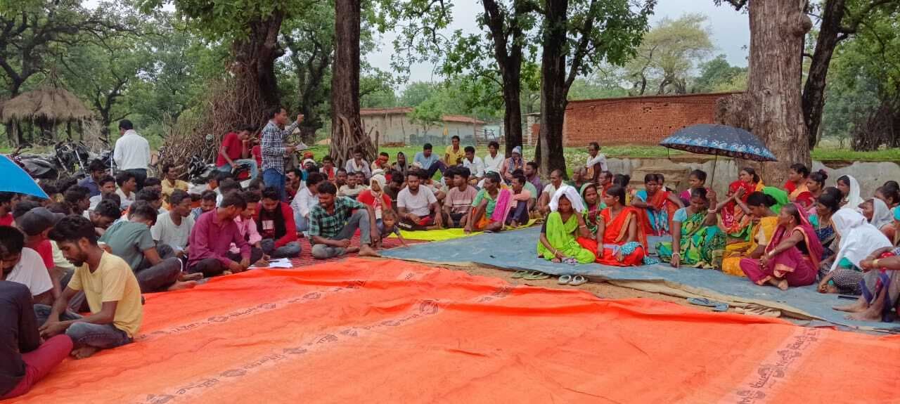 प्रति एकड़ नौकरी व खतियान सहित जमीन वापसी की गारंटी मिले तभी मिलेगी एनओसी