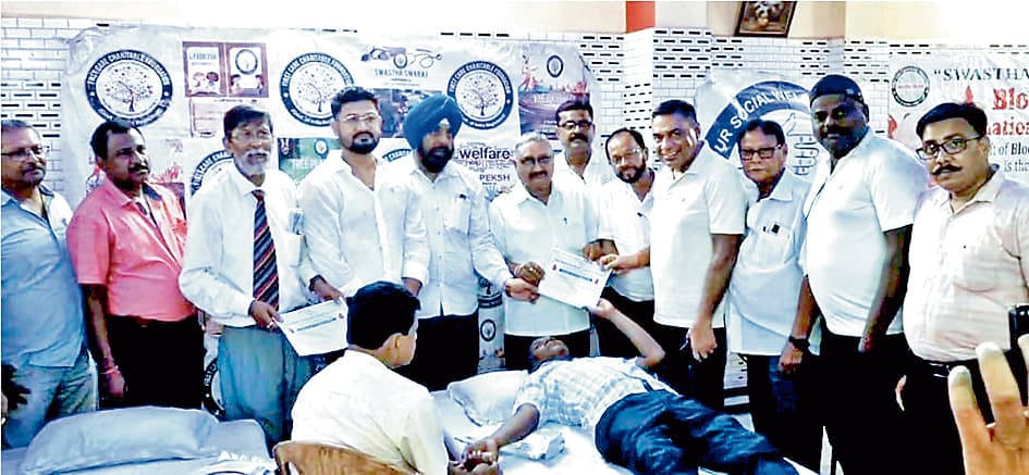 फाउंडेशन के शिविर में रक्तदान से 30 यूनिट रक्त संग्रह