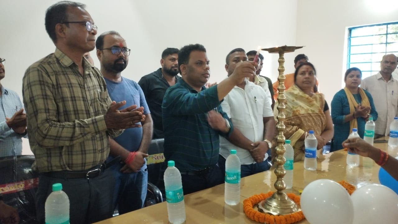 Bokaro News : महिलाओं के सामूहिक विकास का केंद्र बनेगा भवन : बीडीओ