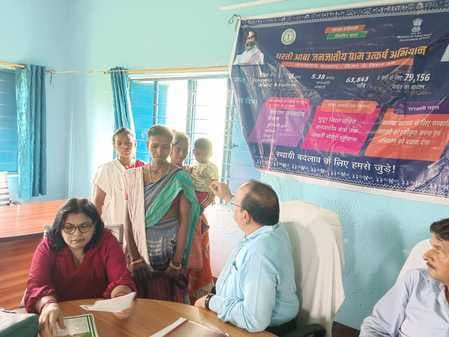 आदिवासी समुदाय को मिला योजनाओं का सीधा लाभ