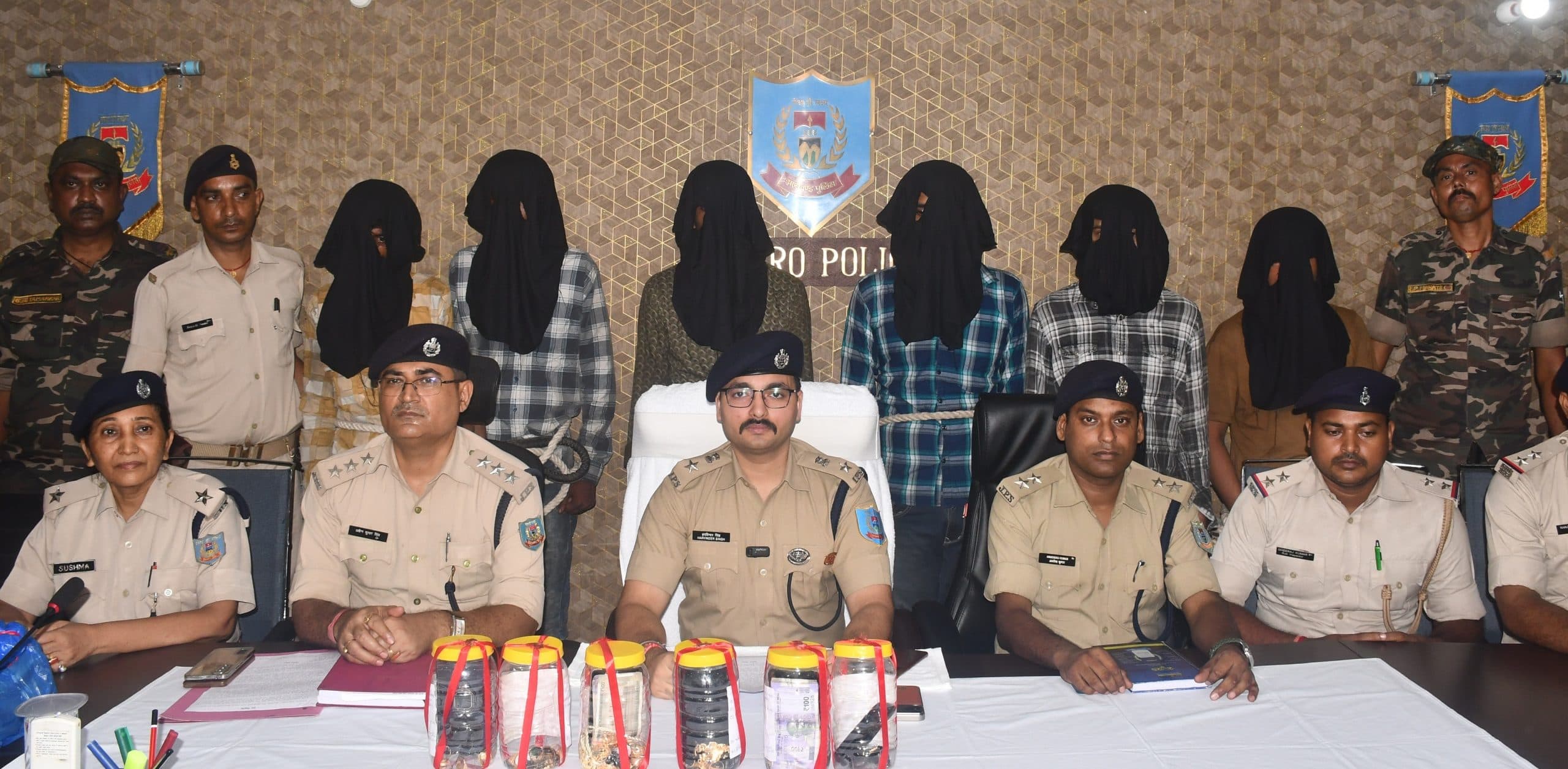 Bokaro News : आस्था ज्वेलर्स लूटकांड में गिरफ्तार लुटेरे पटना के बेउर जेल में बंद अविनाश गिरोह के सदस्य