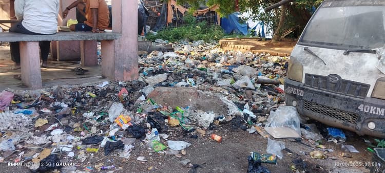 Giridih News: 22 पंचायत में सिर्फ दो को मिली कचरा गाड़ी