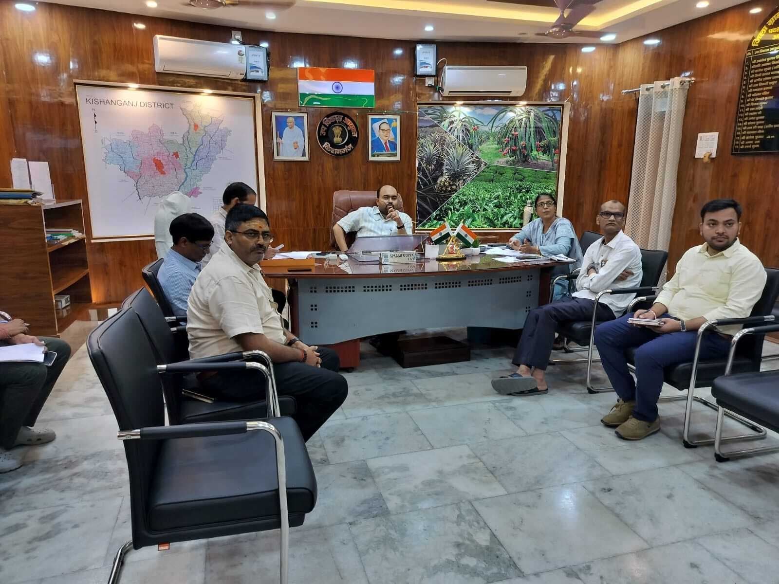 डीडीसी ने विधानसभा चुनाव की तैयारियों की समीक्षा की