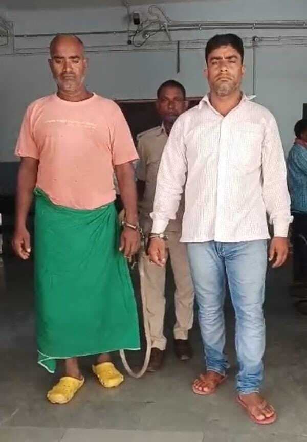 चननियां गांव से पुलिस ने दो वारंटियों को किया गिरफ्तार