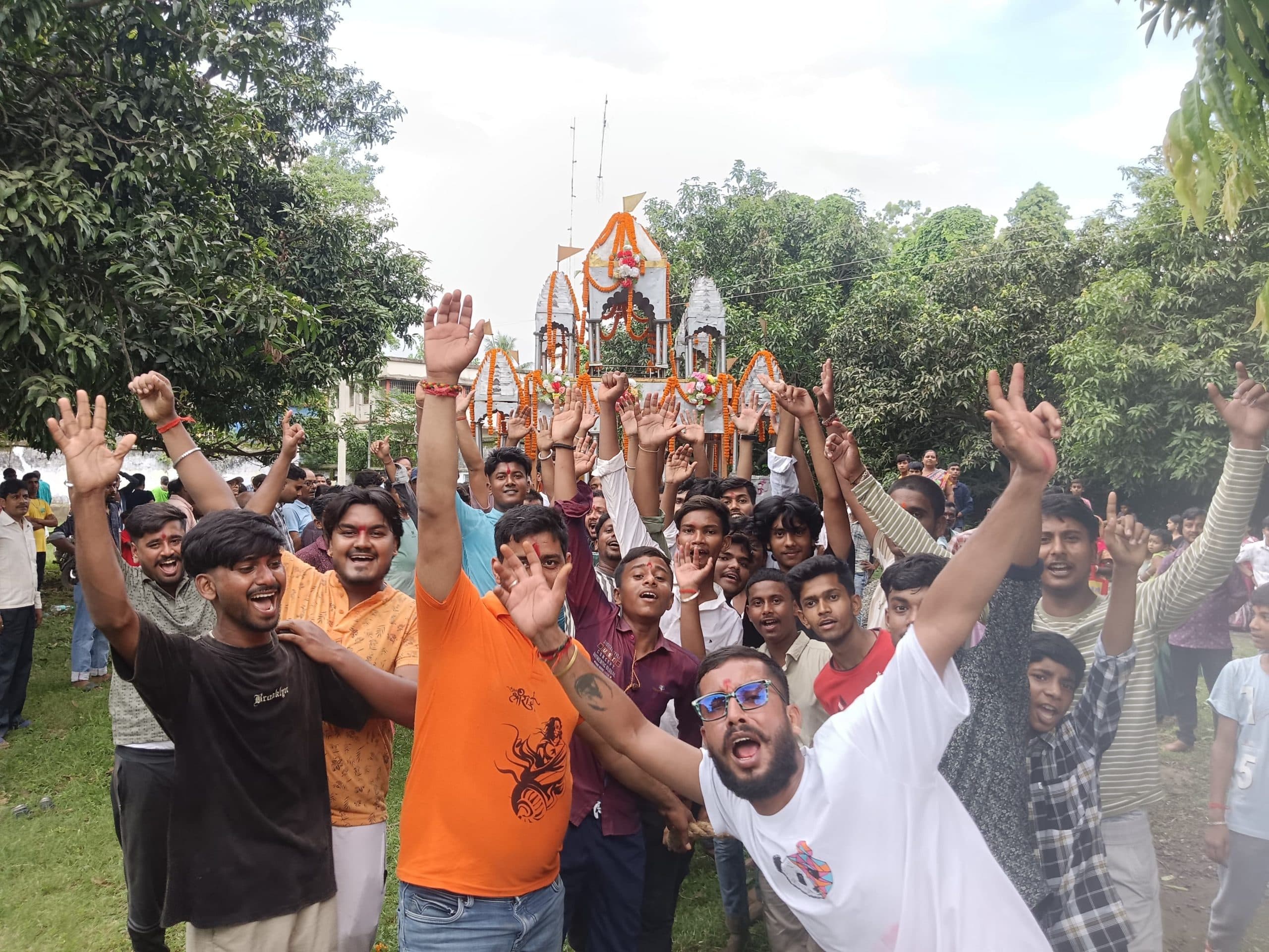 महेशपुर में आस्था की डोर से खींचा भगवान जगन्नाथ का रथ