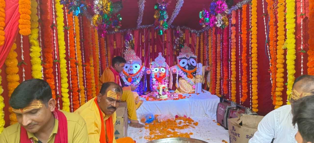 खूंटी में निकाली गयी भव्य रथयात्रा