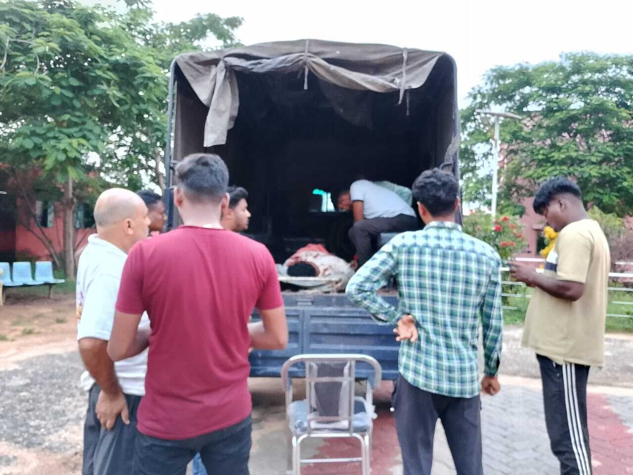 सड़क दुर्घटना में युवक की मौत, दूसरा घायल