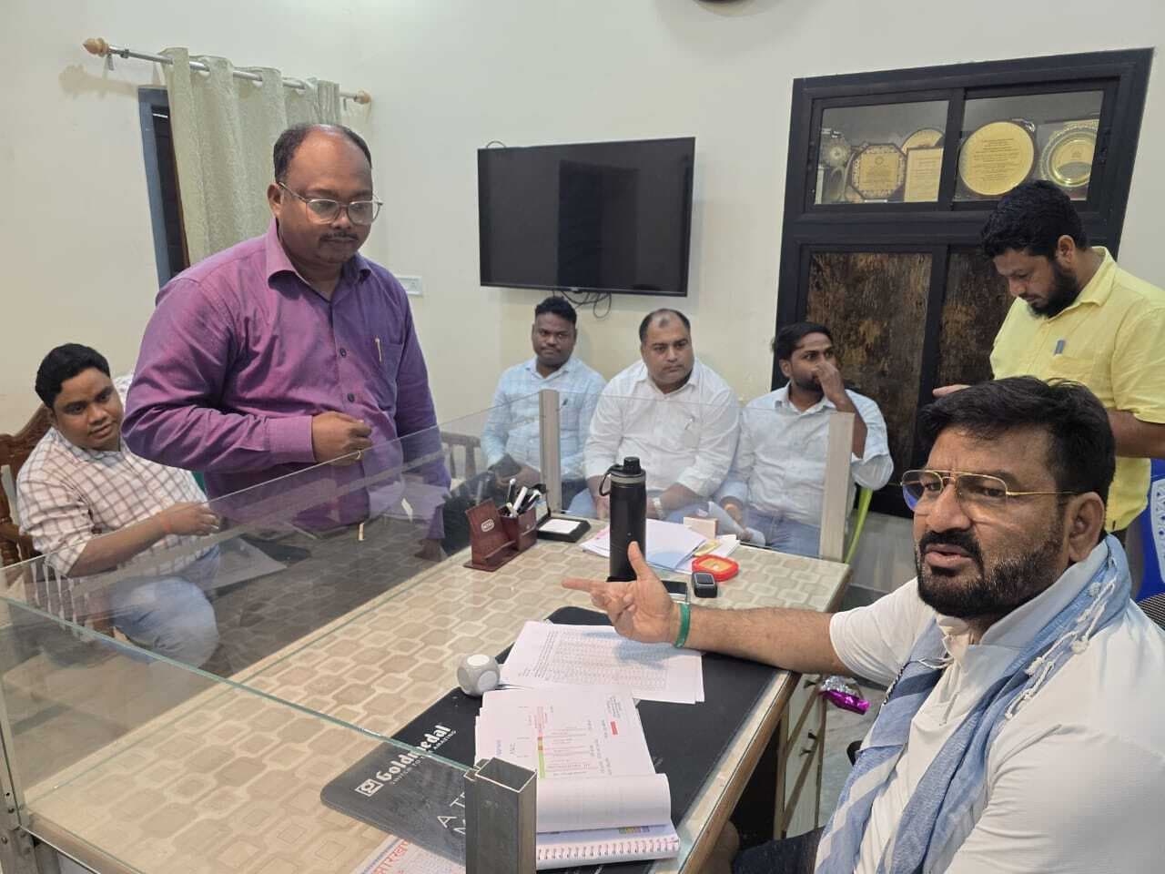 पारदर्शी और गुणवत्तापूर्ण ढंग से पूरा करें कार्य : हफीजुल