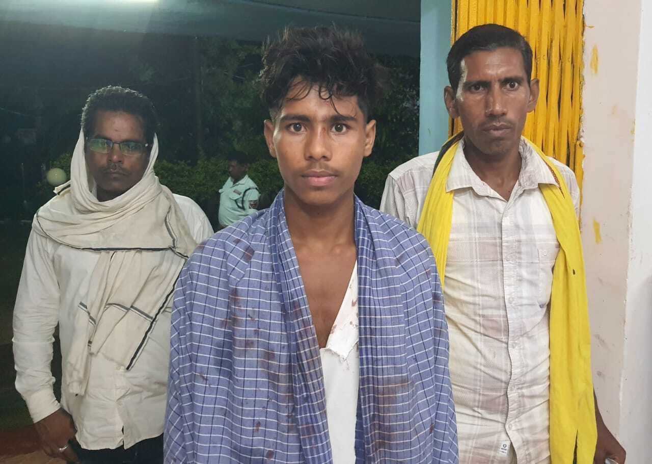 भोक्ताकुरा जंगल में दो घंटे तक युवक को बंधक बनाकर की मारपीट