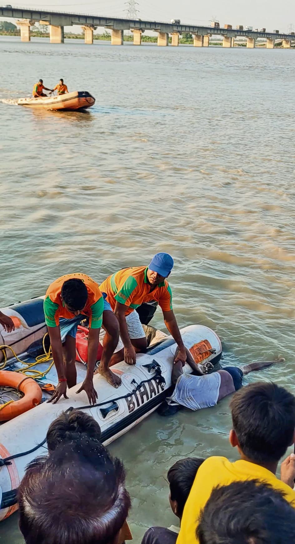 Gopalganj News  : डुमरिया रिवर फ्रंट पर गंडक में स्नान के दौरान अधेड़ की डूबने से गयी जान