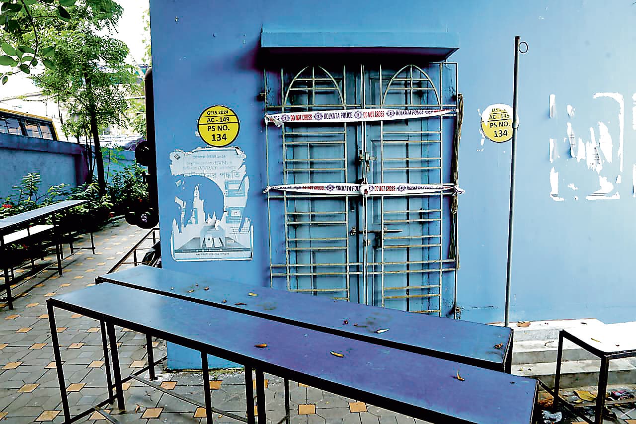 कसबा लॉ कॉलेज परिसर में छात्रा से सामूहिक दुष्कर्म तृणमूल के छात्र नेता समेत तीन आरोपी गिरफ्तार