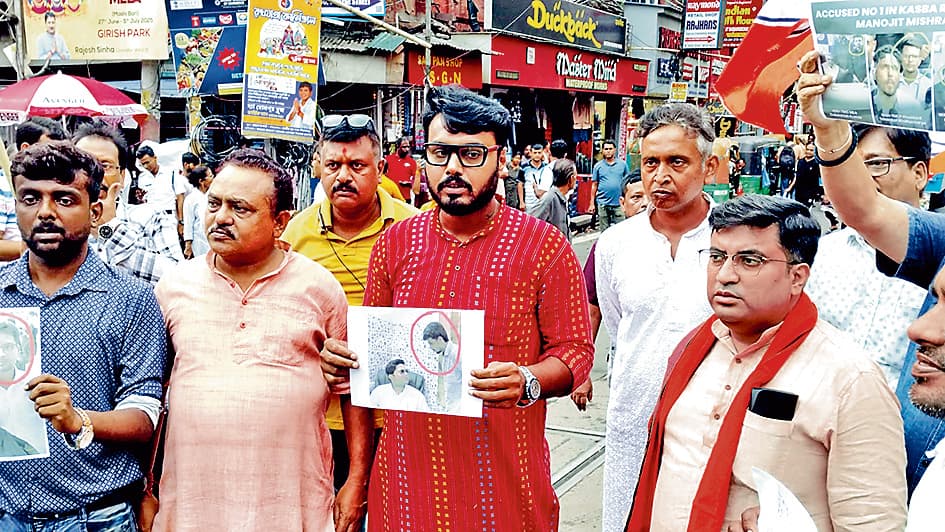 विपक्ष ने बोला हमला, कहा : महिलाओं की सुरक्षा है दांव पर