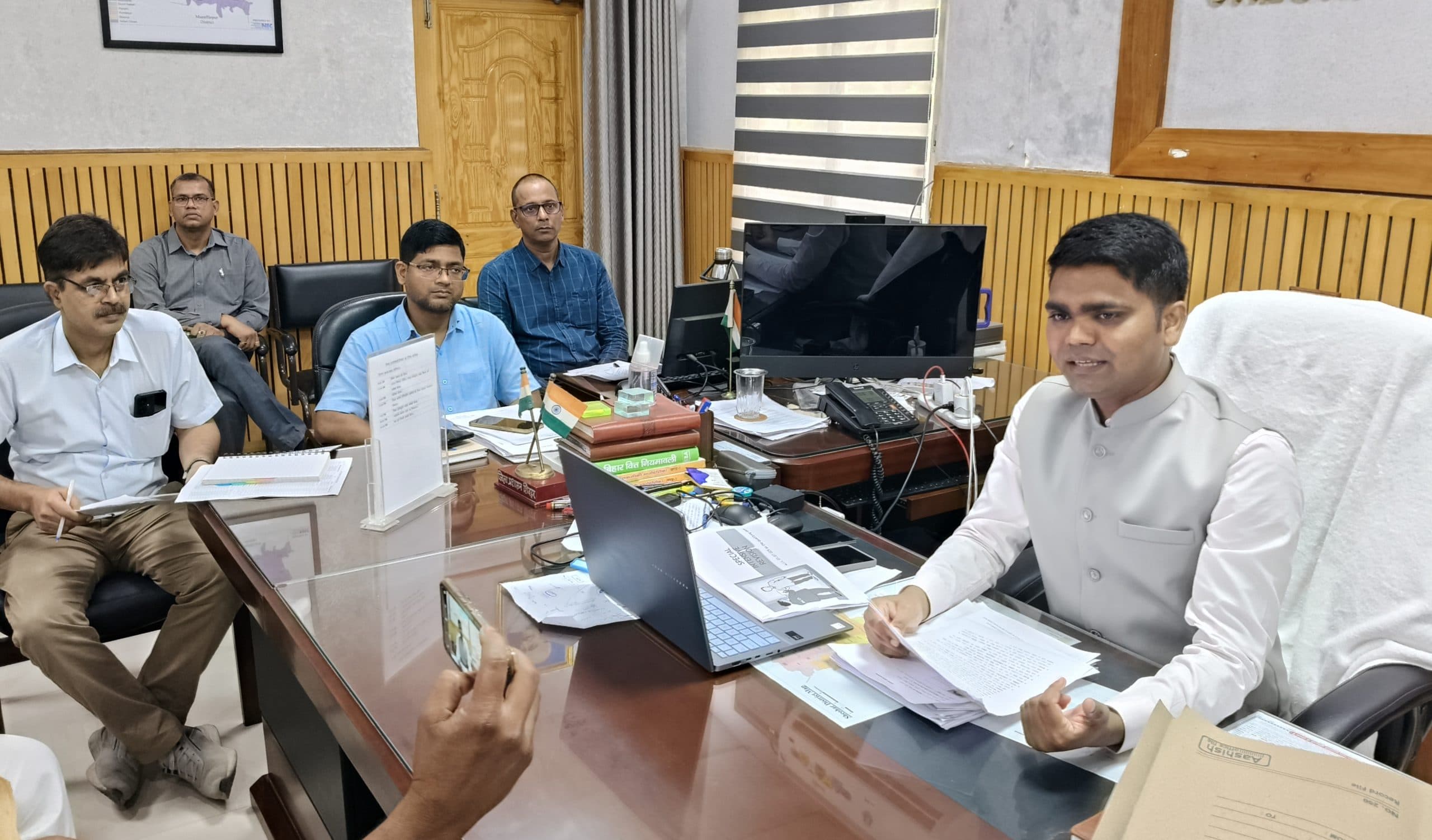 Sitamarhi : मतदाता सूची का विशेष गहन पुनरीक्षण अभियान शुरू