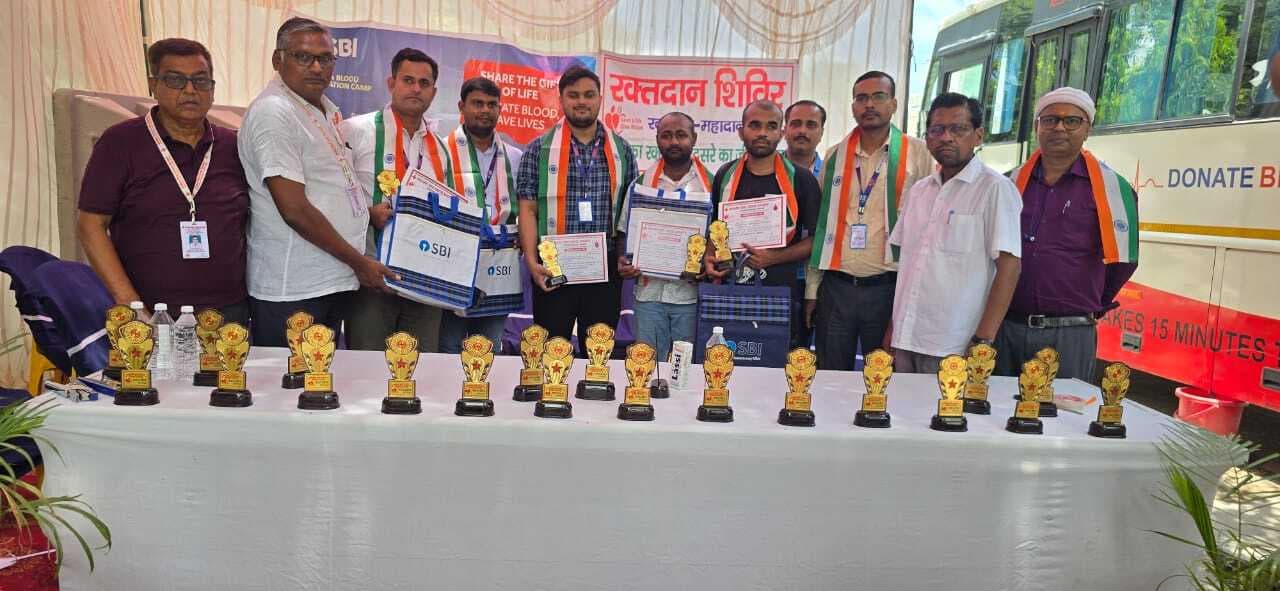 Sitamarhi : 21 रक्तवीरों ने किया स्वैच्छिक रक्तदान