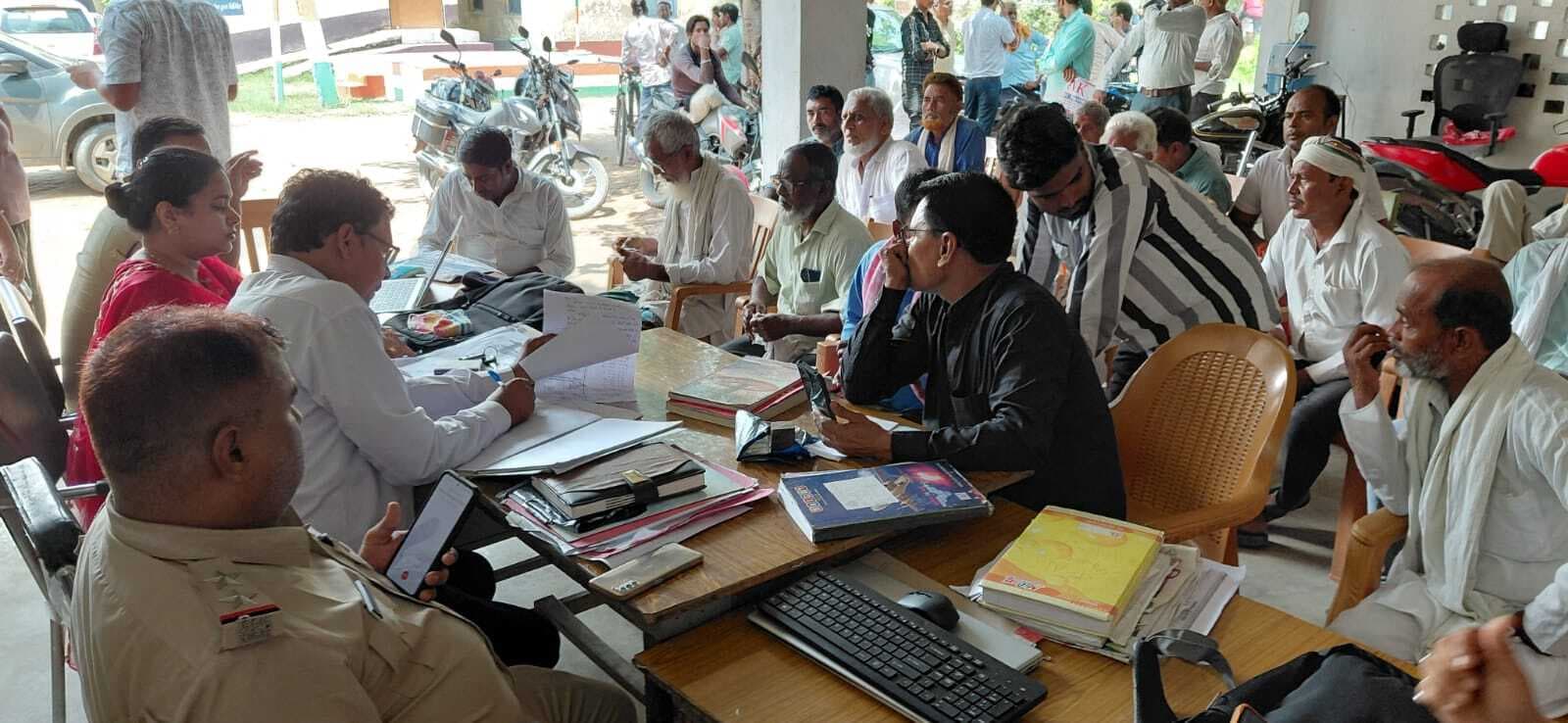 मुहर्रम : हलसी थाना परिसर में शांति समिति का बैठक