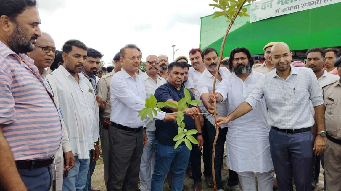 जल संकट व प्रदूषण से बचाव के लिए पौधरोपण जरूरी, इसमें सबकी भागीदारी जरूरी
