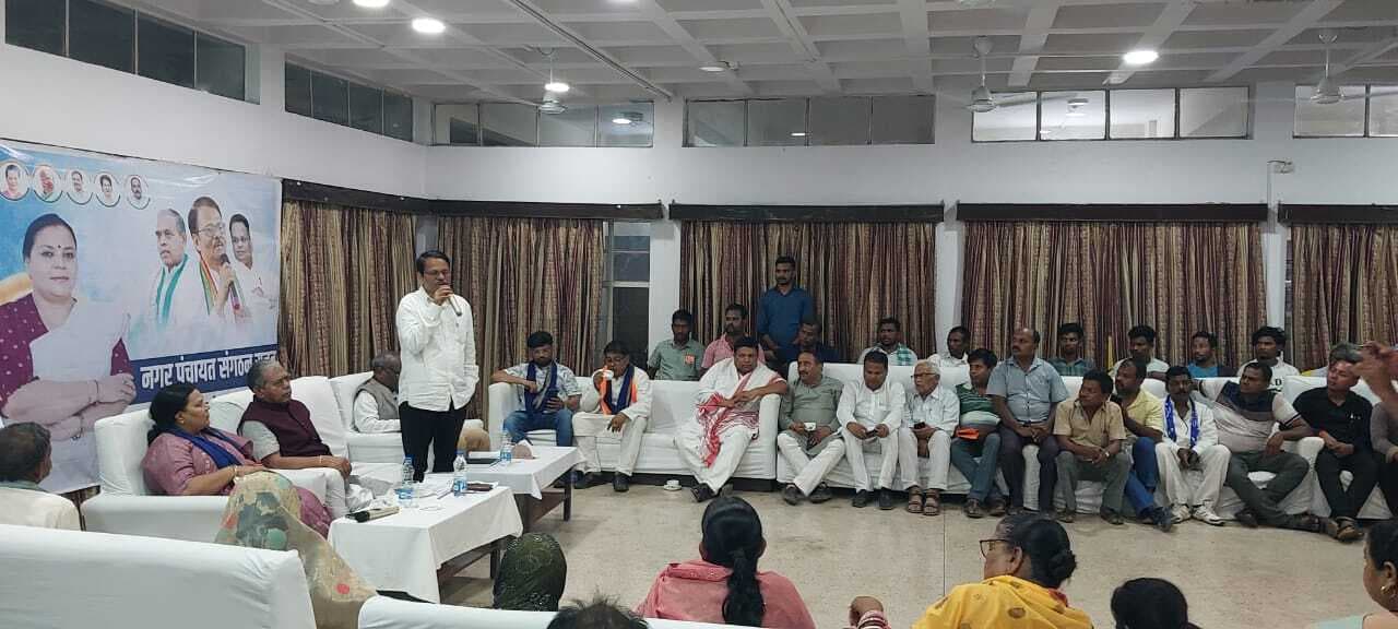 नगर निकाय चुनाव की तैयारी में जुटें कार्यकर्ता, वार्ड कमेटी में महिलाओं की बढ़ायें भागीदारी