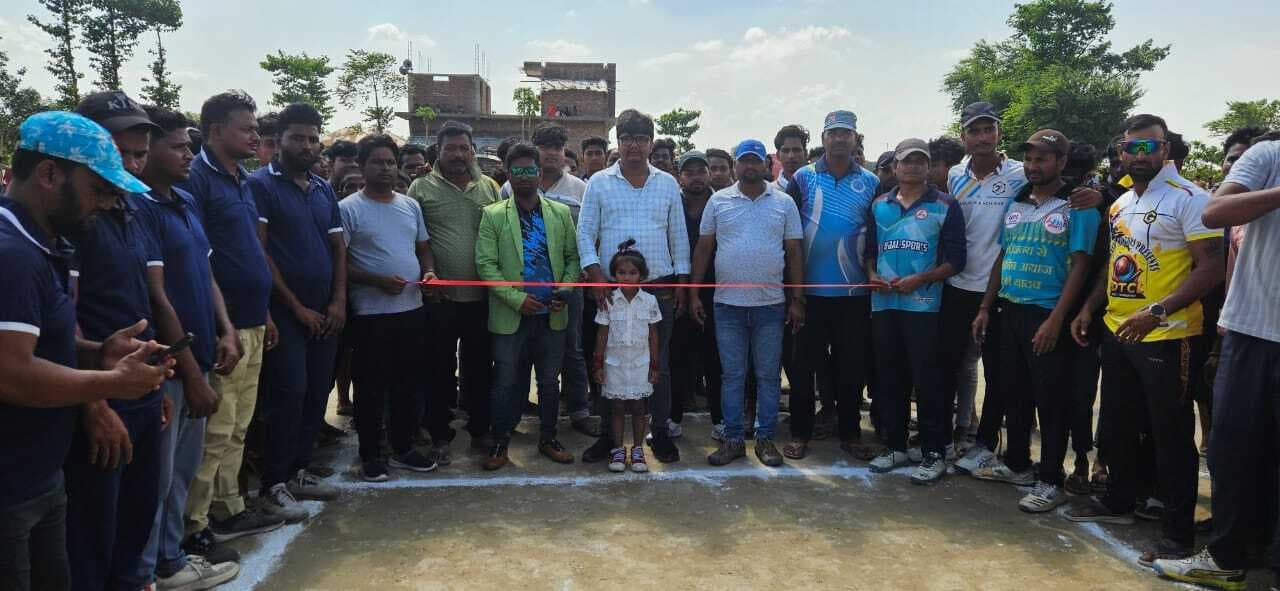 फाइनल मुकाबले में पुरैनी ने चौढली को हराया