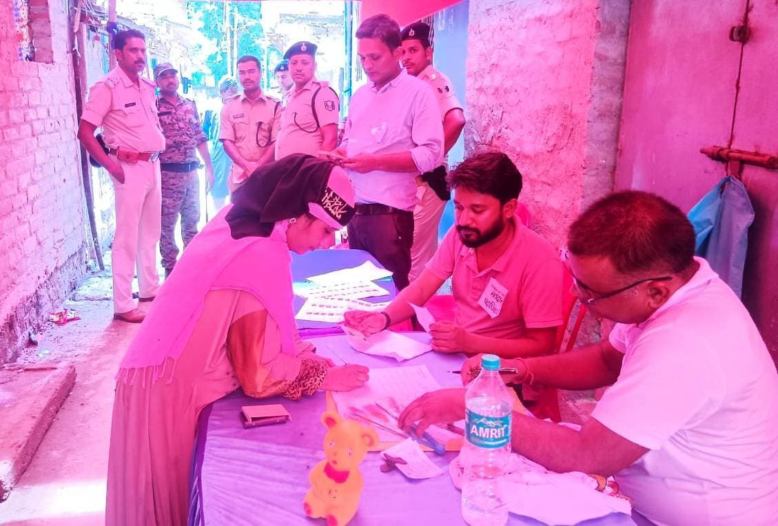 नगर निगम : वार्ड 21 के उपचुनाव में 32.43 प्रतिशत मतदाताओं ने डाले वोट