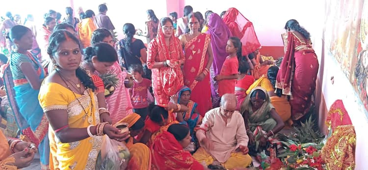 Bokaro News : धूमधाम से हुई मां विपदतारिणी की पूजा