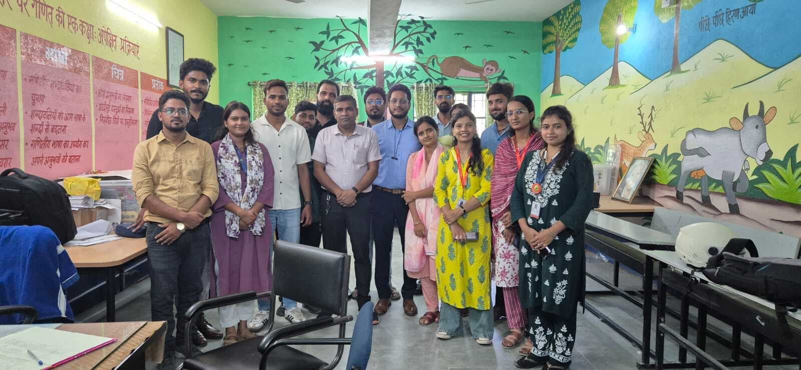 खेल-खेल में सिखाने की कला से आकर्षित होते हैं छात्र-छात्राएं