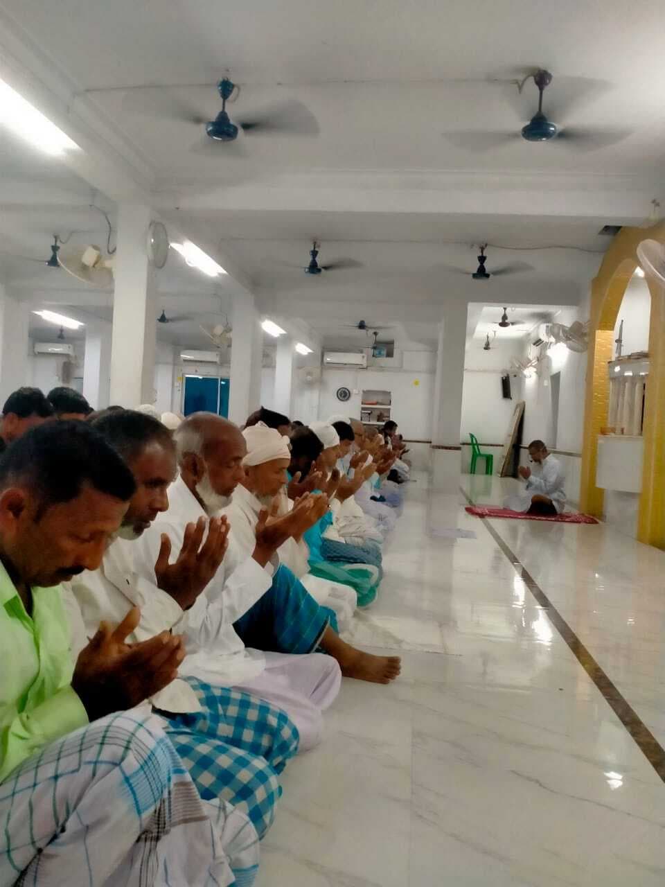 शिबू सोरेन के स्वास्थ्य लाभ के लिए मस्जिद में मांगी दुआ