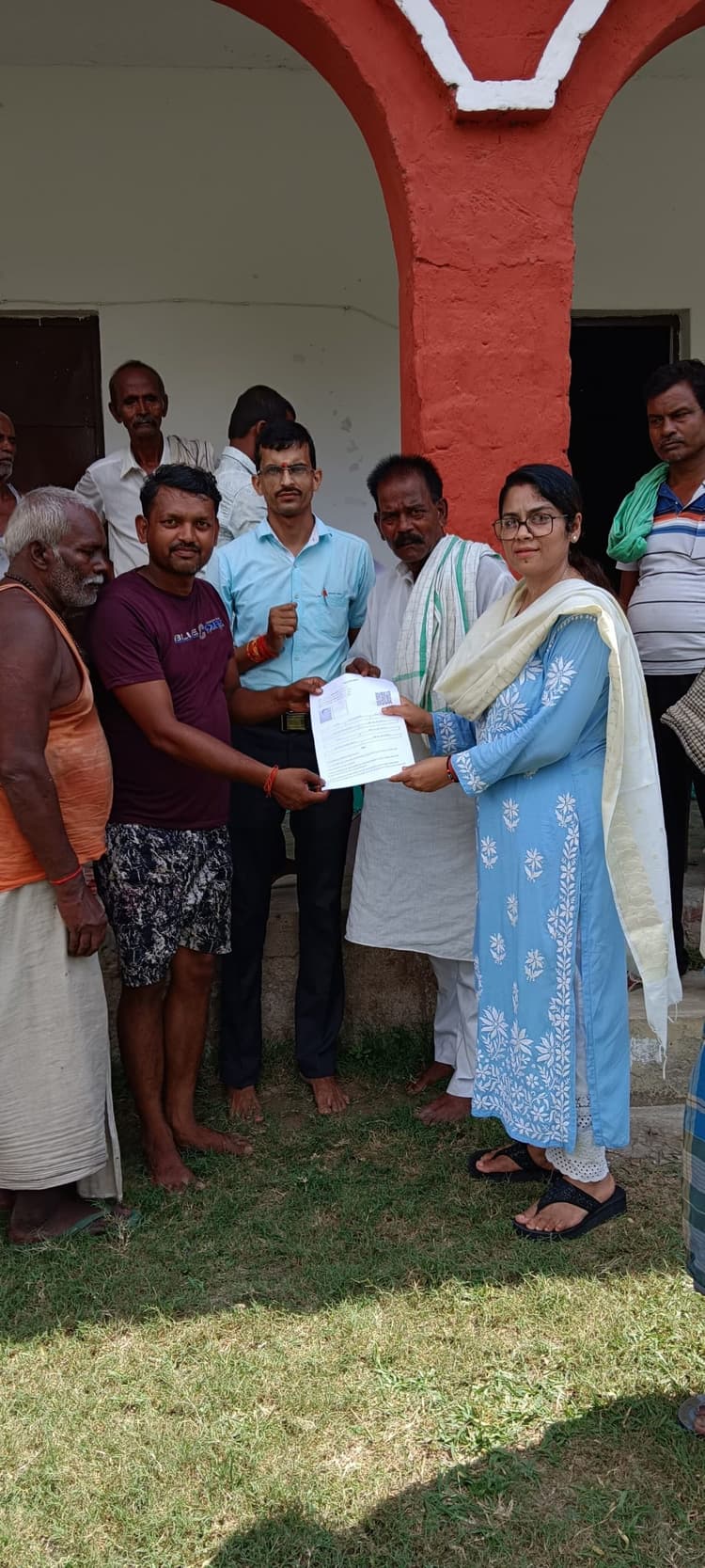 सभी पात्र नागरिकों को मतदाता सूची में शामिल करना अत्यंत आवश्यक