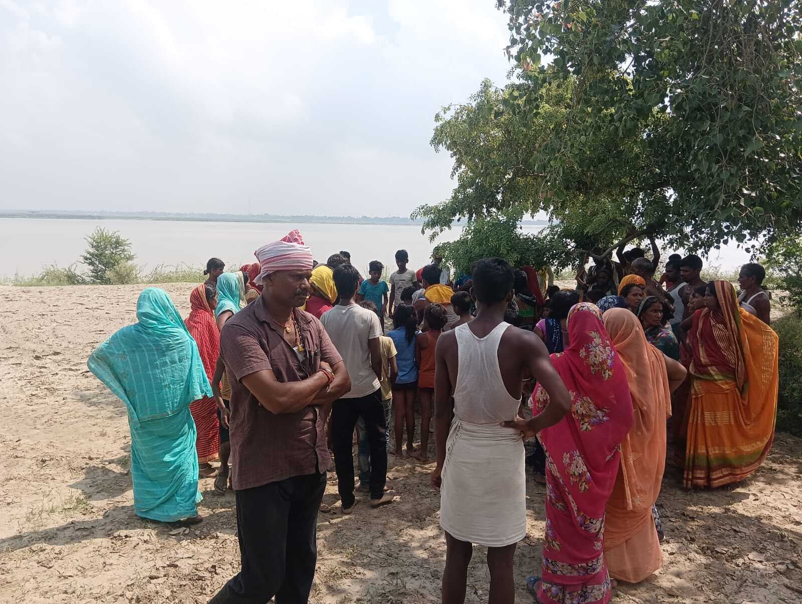 hajipur news. नहाने के दौरान गंगा नदी में डूबने से बुजुर्ग महिला की मौत