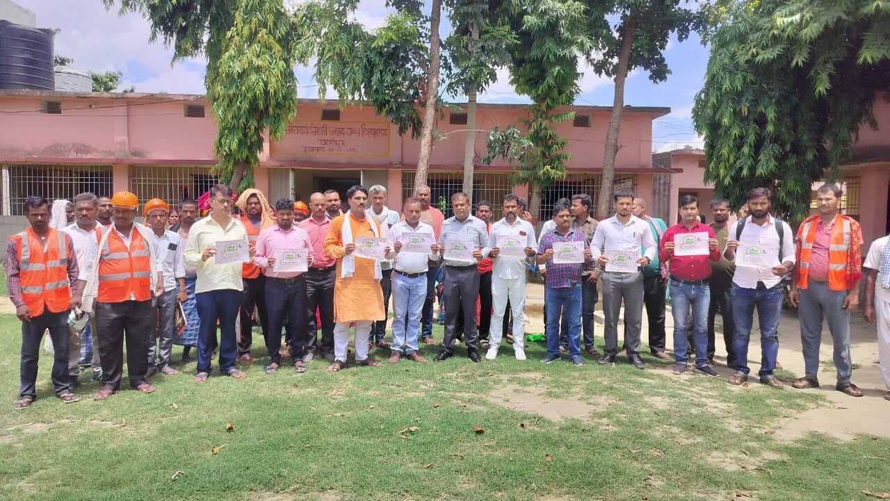 लापरवाह स्वच्छता कर्मी हटाये जायेंगे: बीडीओ