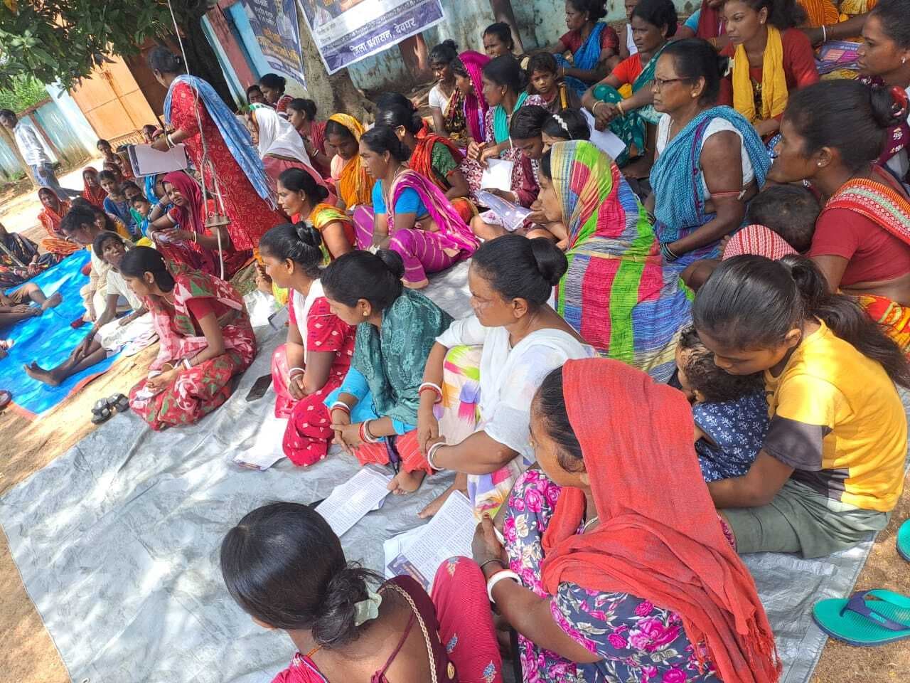 शिविर में जनजातीय महिलाओं की सशक्तीकरण पर दिया जोर