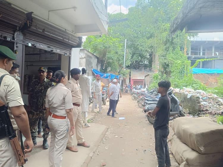 चांदनी चौक के पास नवजात का शव मिलने से सनसनी